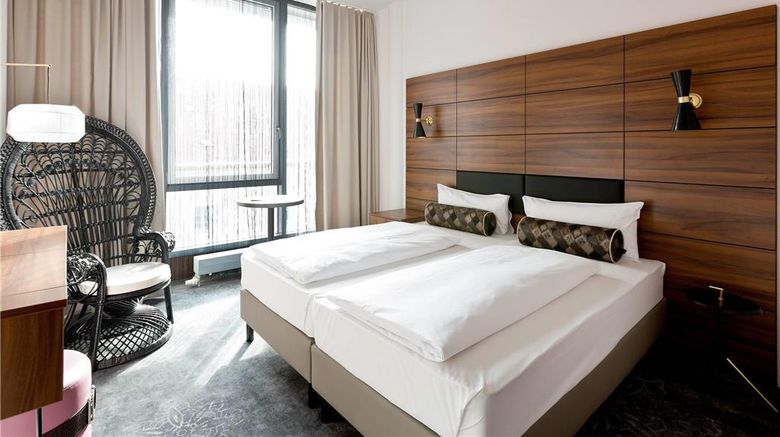 <b>elaya Hotel Munich City Room</b>. Images powered by <a href="https://iceportal.shijigroup.com/" title="IcePortal" target="_blank">IcePortal</a>.