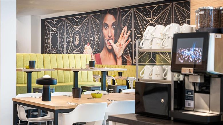 <b>elaya Hotel Augsburg Restaurant</b>. Images powered by <a href="https://iceportal.shijigroup.com/" title="IcePortal" target="_blank">IcePortal</a>.