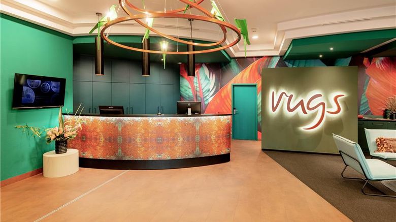 <b>Rugs Hotel Augsburg Lobby</b>. Images powered by <a href="https://iceportal.shijigroup.com/" title="IcePortal" target="_blank">IcePortal</a>.