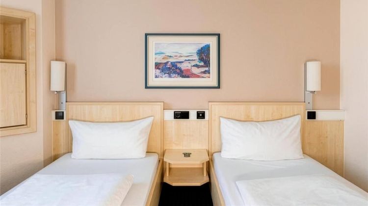 Rugs Hotel Augsburg Room