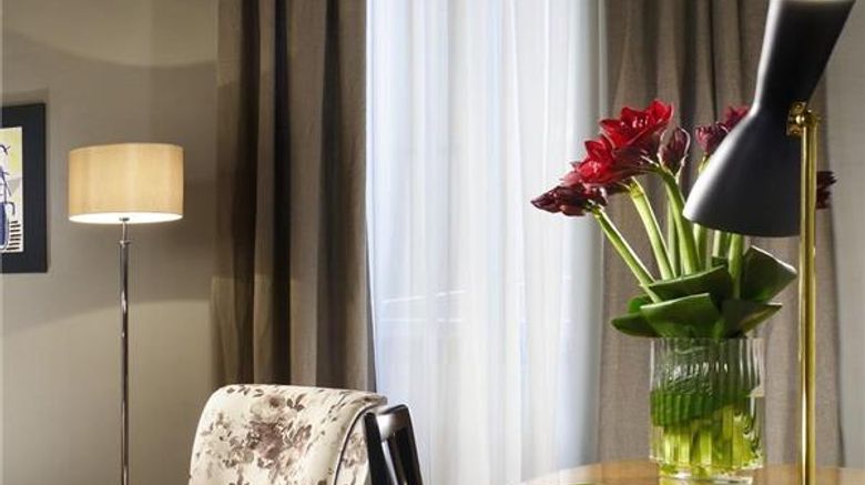 <b>Hotel Garibaldi Blu Room</b>. Images powered by <a href="https://iceportal.shijigroup.com/" title="IcePortal" target="_blank">IcePortal</a>.