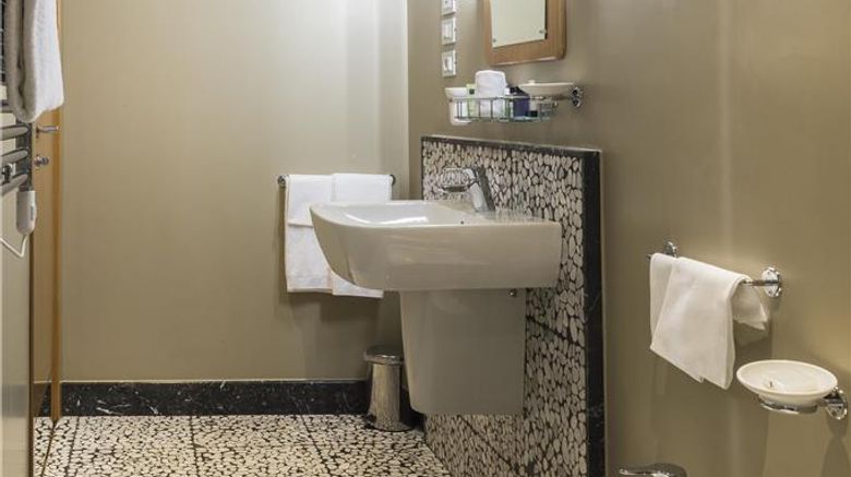 <b>Hotel Garibaldi Blu Room</b>. Images powered by <a href="https://iceportal.shijigroup.com/" title="IcePortal" target="_blank">IcePortal</a>.