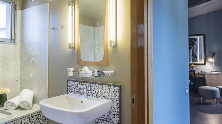 <b>Hotel Garibaldi Blu Room</b>. Images powered by <a href="https://iceportal.shijigroup.com/" title="IcePortal" target="_blank">IcePortal</a>.