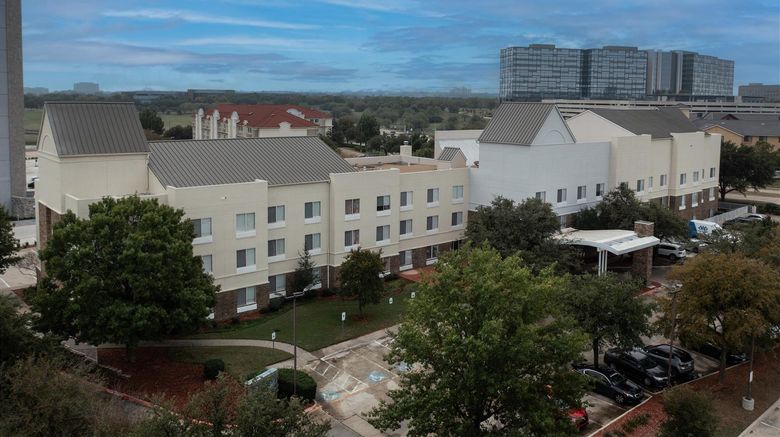 <b>Best Western Plus Las Colinas Inn & Ste Exterior</b>. Images powered by <a href="https://iceportal.shijigroup.com/" title="IcePortal" target="_blank">IcePortal</a>.