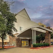 Best Western Plus Las Colinas Inn & Ste