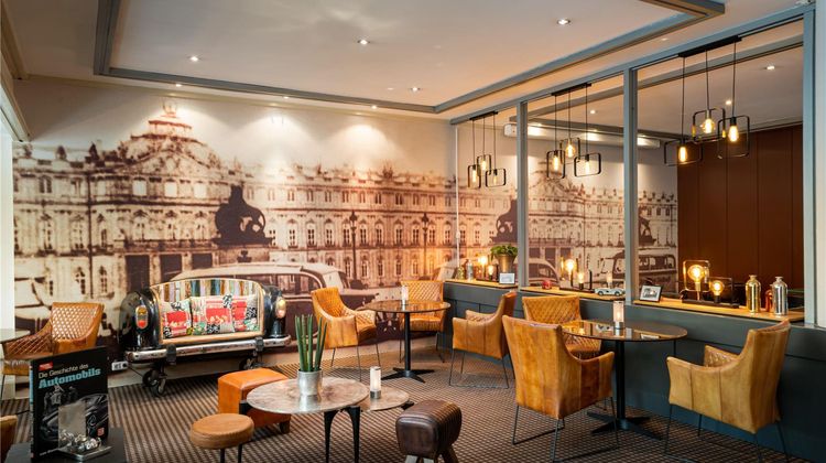 ANA Neotel Lobby