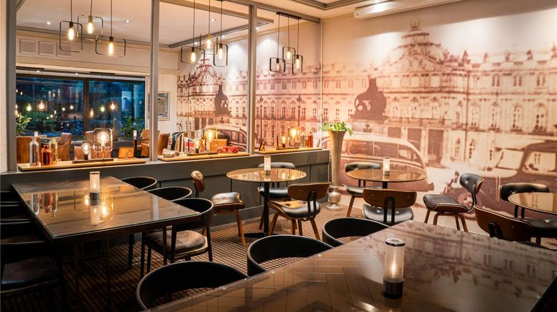 <b>ANA Neotel Lobby</b>. Images powered by <a href="https://iceportal.shijigroup.com/" title="IcePortal" target="_blank">IcePortal</a>.