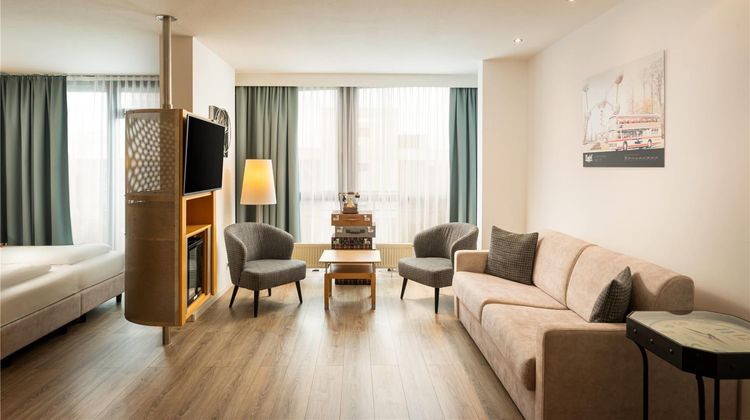 ANA Neotel Suite