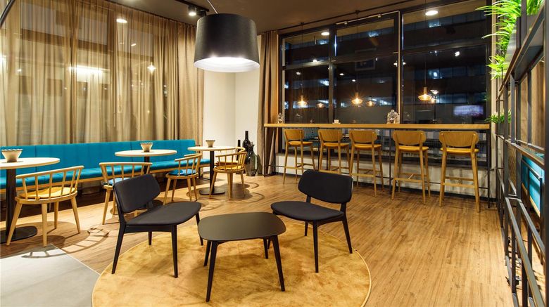 <b>elaya Hotel Goeppingen Lobby</b>. Images powered by <a href="https://iceportal.shijigroup.com/" title="IcePortal" target="_blank">IcePortal</a>.