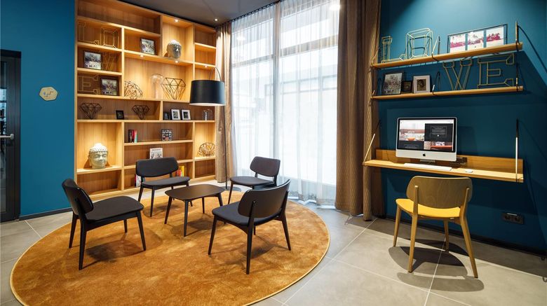 <b>elaya Hotel Goeppingen Lobby</b>. Images powered by <a href="https://iceportal.shijigroup.com/" title="IcePortal" target="_blank">IcePortal</a>.