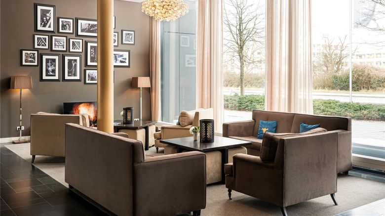 <b>The Rilano Hotel Munchen Lobby</b>. Images powered by <a href="https://iceportal.shijigroup.com/" title="IcePortal" target="_blank">IcePortal</a>.