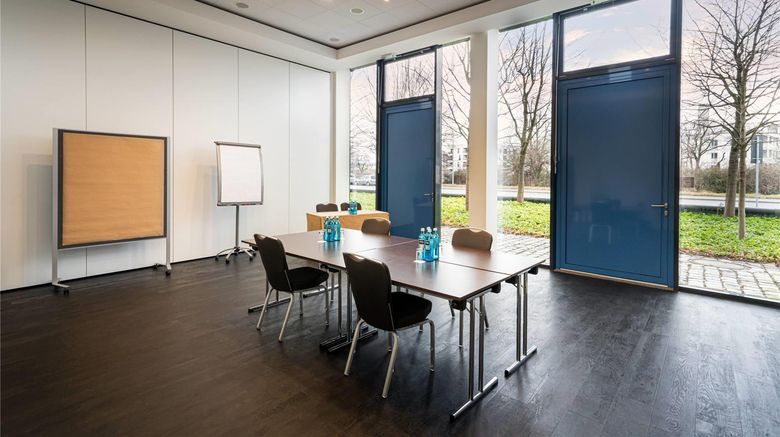 <b>The Rilano Hotel Munchen Meeting</b>. Images powered by <a href="https://iceportal.shijigroup.com/" title="IcePortal" target="_blank">IcePortal</a>.