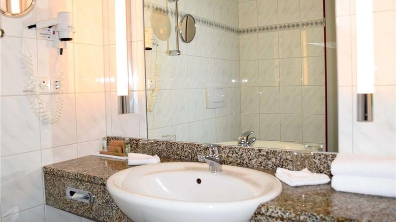 <b>elaya Hotel Frankfurt Oberursel Room</b>. Images powered by <a href="https://iceportal.shijigroup.com/" title="IcePortal" target="_blank">IcePortal</a>.