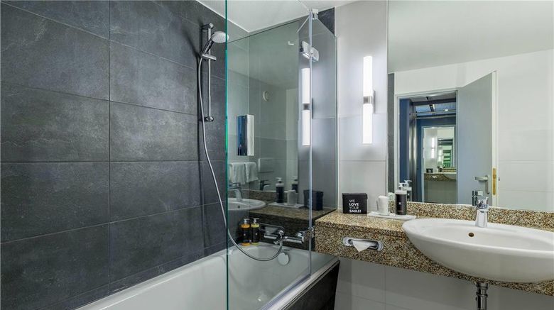 <b>elaya Hotel Frankfurt Oberursel Room</b>. Images powered by <a href="https://iceportal.shijigroup.com/" title="IcePortal" target="_blank">IcePortal</a>.