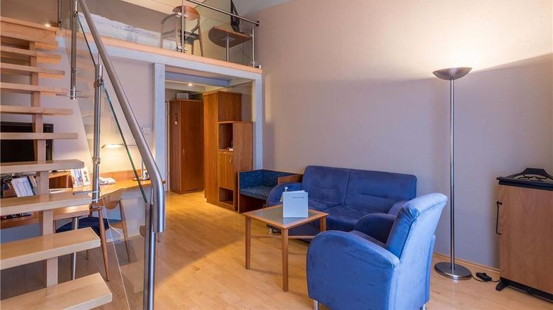 <b>elaya Hotel Frankfurt Oberursel Suite</b>. Images powered by <a href="https://iceportal.shijigroup.com/" title="IcePortal" target="_blank">IcePortal</a>.