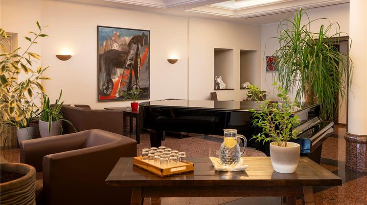 Elaya Hotel Noerdlingen Lobby