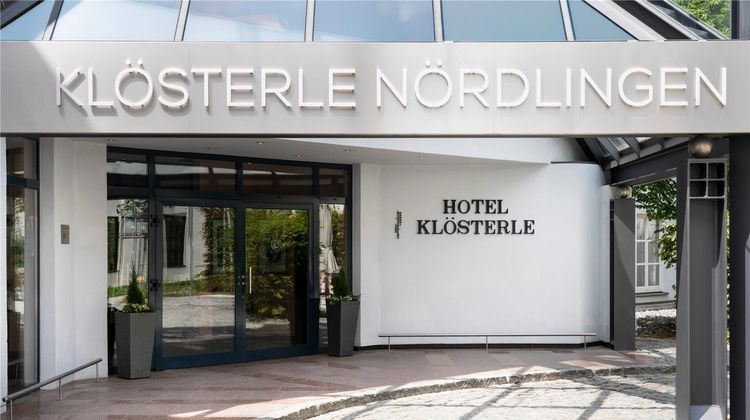 Elaya Hotel Noerdlingen Exterior