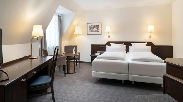 Elaya Hotel Noerdlingen Room