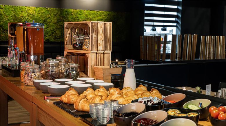 <b>elaya Hotel Kevelaer Restaurant</b>. Images powered by <a href="https://iceportal.shijigroup.com/" title="IcePortal" target="_blank">IcePortal</a>.