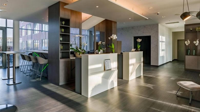 <b>elaya Hotel Kevelaer Lobby</b>. Images powered by <a href="https://iceportal.shijigroup.com/" title="IcePortal" target="_blank">IcePortal</a>.