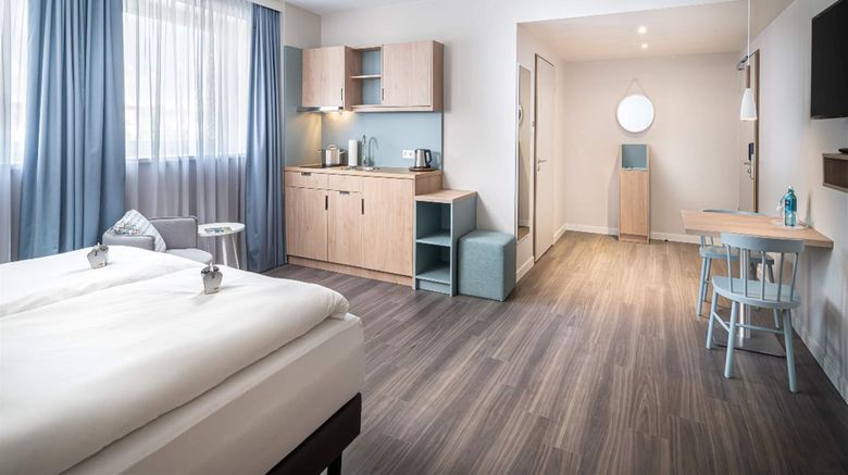 <b>elaya Hotel Oberhausen Room</b>. Images powered by <a href="https://iceportal.shijigroup.com/" title="IcePortal" target="_blank">IcePortal</a>.