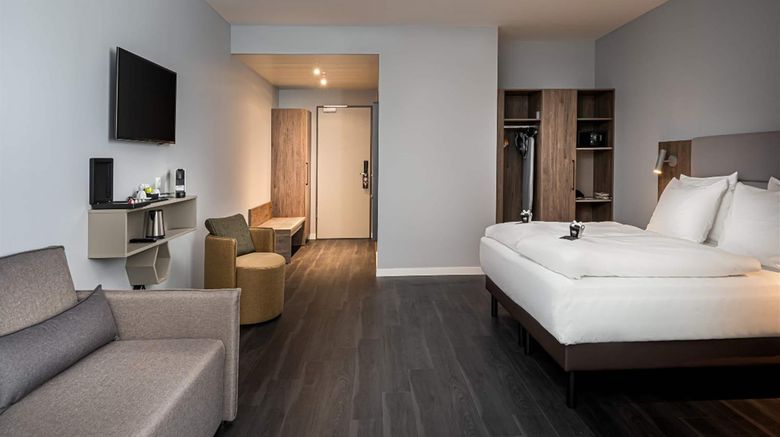 <b>elaya Hotel Oberhausen Suite</b>. Images powered by <a href="https://iceportal.shijigroup.com/" title="IcePortal" target="_blank">IcePortal</a>.
