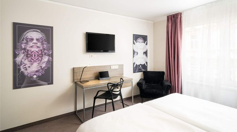 <b>Elaya Hotel Vienna City West Room</b>. Images powered by <a href="https://iceportal.shijigroup.com/" title="IcePortal" target="_blank">IcePortal</a>.