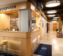 ANA Goggl Lobby