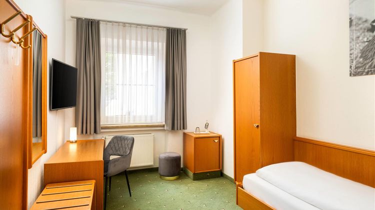 ANA Goggl Room