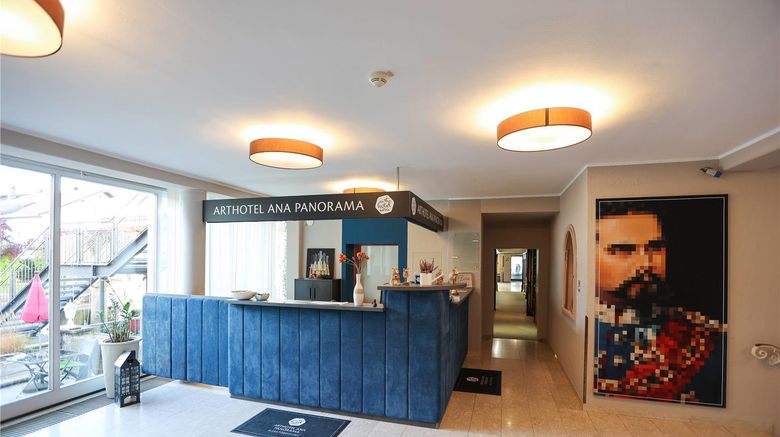 <b>ANA Panorama Lobby</b>. Images powered by <a href="https://iceportal.shijigroup.com/" title="IcePortal" target="_blank">IcePortal</a>.