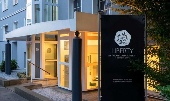 ANA Liberty Exterior