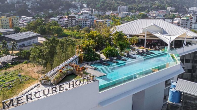 <b>Mercure Phuket Patong Journeyhub Pool</b>. Images powered by <a href="https://iceportal.shijigroup.com/" title="IcePortal" target="_blank">IcePortal</a>.
