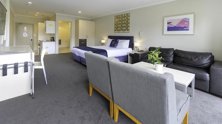<b>U Residence Hotel Wellington Room</b>. Images powered by <a href="https://iceportal.shijigroup.com/" title="IcePortal" target="_blank">IcePortal</a>.