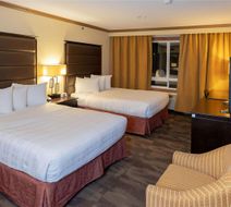 Best Western Plus Rose City Suites Room