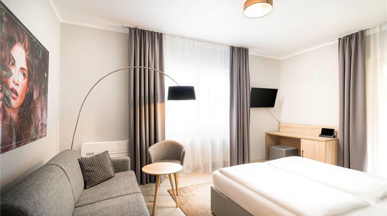 <b>Arthotel ANA Eden Room</b>. Images powered by <a href="https://iceportal.shijigroup.com/" title="IcePortal" target="_blank">IcePortal</a>.