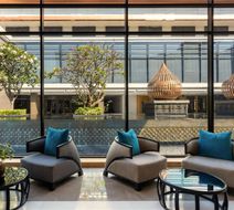 Hilton Bangkok Suvarnabhumi Golf Resort Lobby