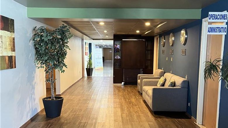 <b>Greenwood Hotel Torreon Lobby</b>. Images powered by <a href="https://iceportal.shijigroup.com/" title="IcePortal" target="_blank">IcePortal</a>.