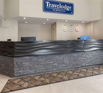 Travelodge by Wyndham Valleyview Lobby