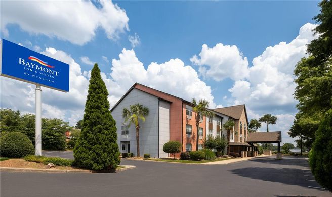 Baymont Inn & Suites Atlanta I-75 South Exterior
