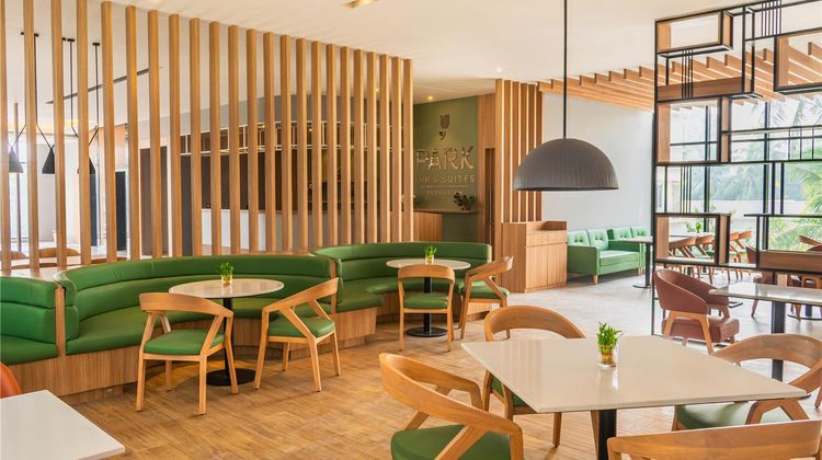 Park Inn & Suites by Radisson Puri Restaurant