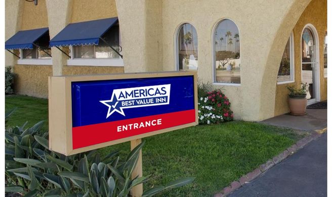 Americas Best Value Inn & Suites Corpus Exterior