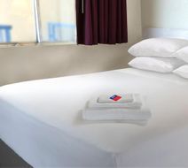 Americas Best Value Inn & Suites Corpus Room