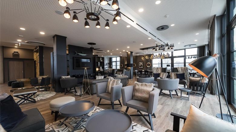 <b>HARBR Hotel Heilbronn of Radisson Lobby</b>. Images powered by <a href="https://iceportal.shijigroup.com/" title="IcePortal" target="_blank">IcePortal</a>.