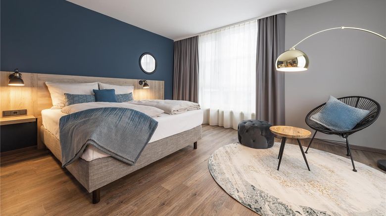 <b>HARBR Hotel Heilbronn of Radisson Room</b>. Images powered by <a href="https://iceportal.shijigroup.com/" title="IcePortal" target="_blank">IcePortal</a>.