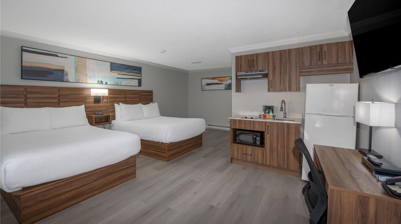 <b>Coast Dawson Creek Hotel Suite</b>. Images powered by <a href="https://iceportal.shijigroup.com/" title="IcePortal" target="_blank">IcePortal</a>.