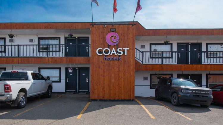 Coast Dawson Creek Hotel Exterior
