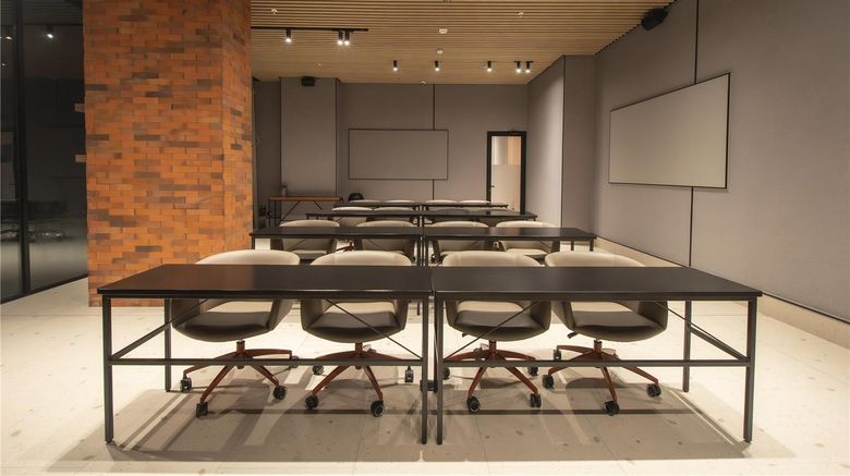 <b>Dovle Branded Residences Meeting</b>. Images powered by <a href="https://iceportal.shijigroup.com/" title="IcePortal" target="_blank">IcePortal</a>.