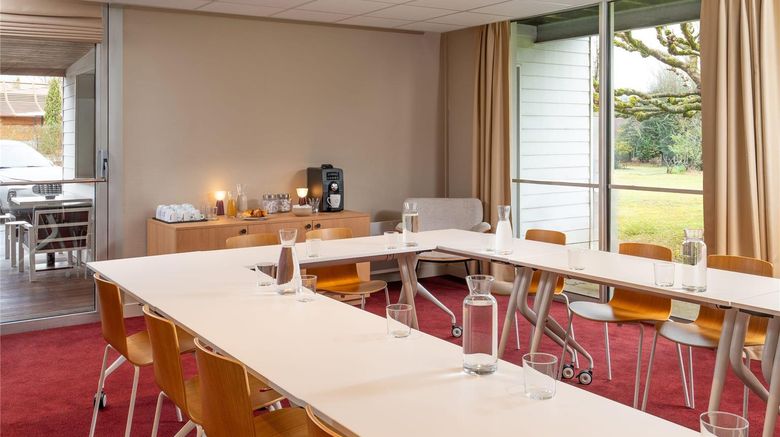 <b>Best Western Hotel Du Phare Meeting</b>. Images powered by <a href="https://iceportal.shijigroup.com/" title="IcePortal" target="_blank">IcePortal</a>.