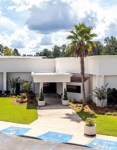Cottonwood Suites Savannah Hotel