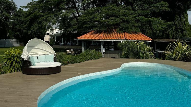 <b>LE PALAIS D'AKWA Pool</b>. Images powered by <a href="https://iceportal.shijigroup.com/" title="IcePortal" target="_blank">IcePortal</a>.